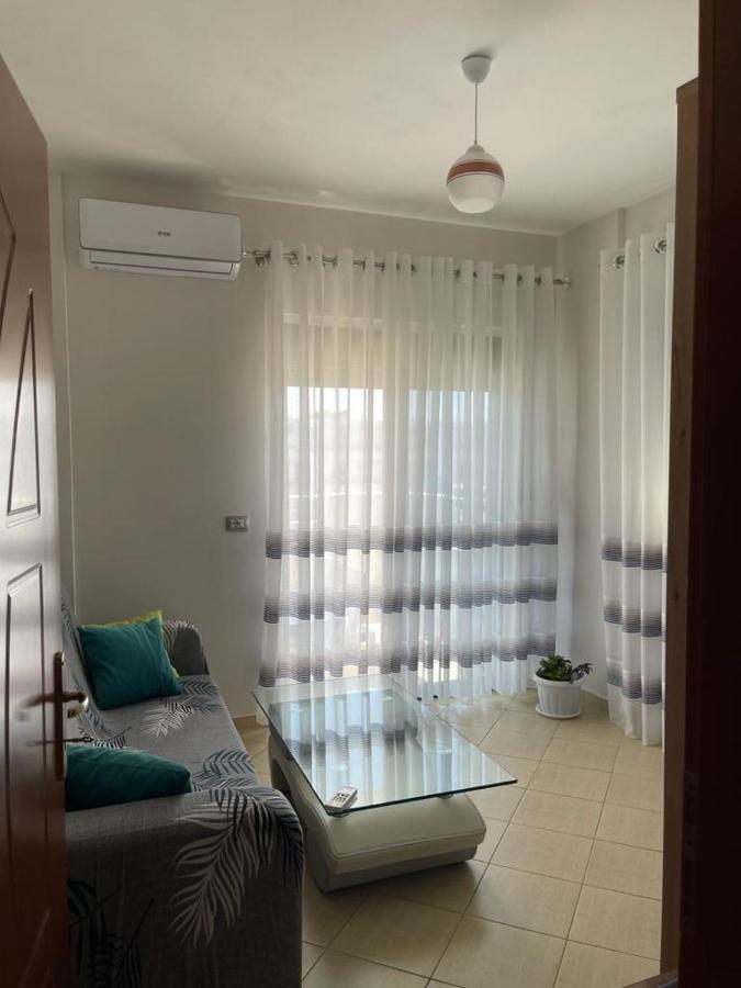 Near By The Sea Apartment Sarande Bagian luar foto