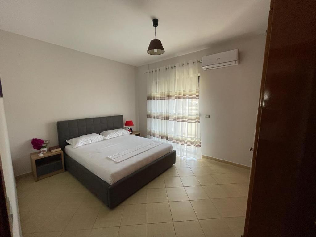 Near By The Sea Apartment Sarande Bagian luar foto